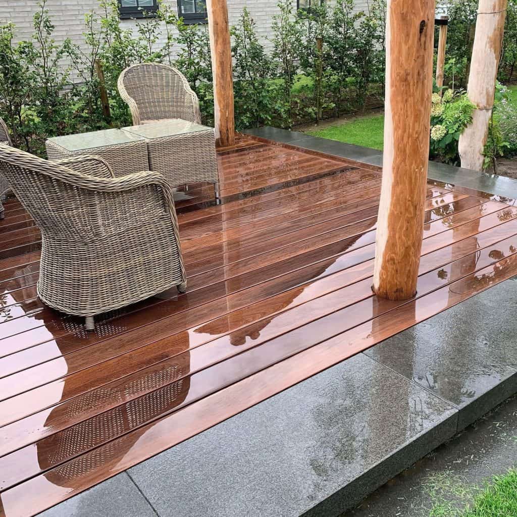 Bangkirai terrasse i hårdttræ med stolper